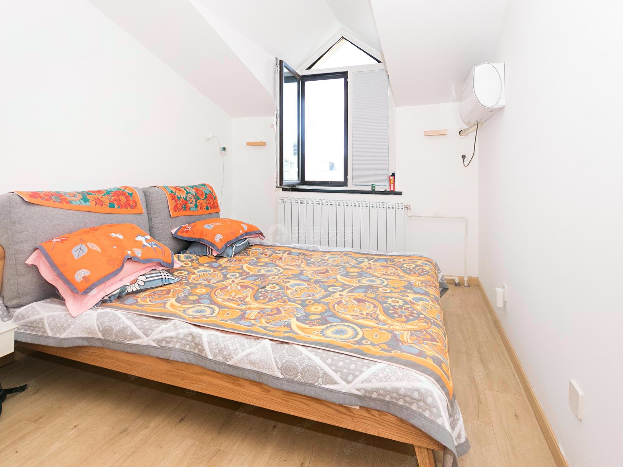 北小園3室2廳2衛(wèi)112.26㎡南北335萬