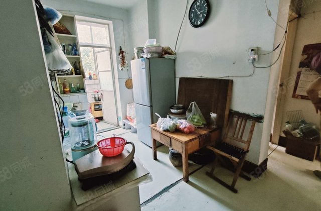 湖边 单位房 3楼 早市 城市主人 火车站 育光 实验