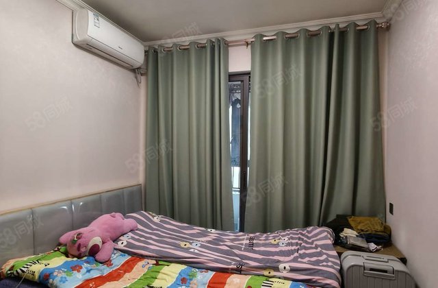 徒骇河边，碧桂园国岳府，中间楼层，诚心出售，免大税，可按揭