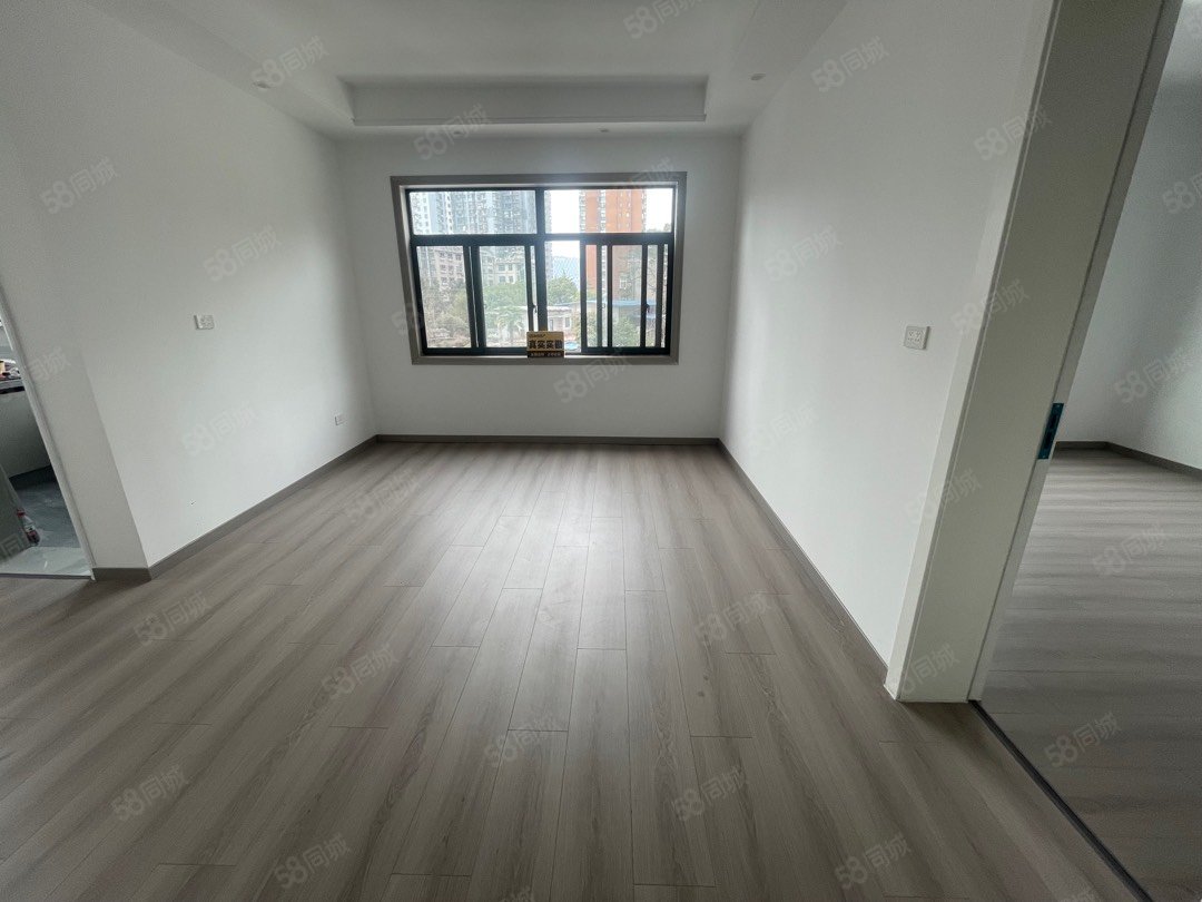 六堰山三区3室2厅1卫97.5㎡南北49.8万