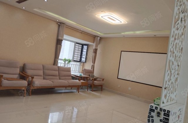 急售，送车位储藏室，精装修，错层设计，阿卡迪亚，水晶城