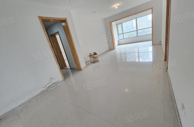 低价售实验东昌 赠车位 元宝户型 东昌丽都 双阳台 两梯两户