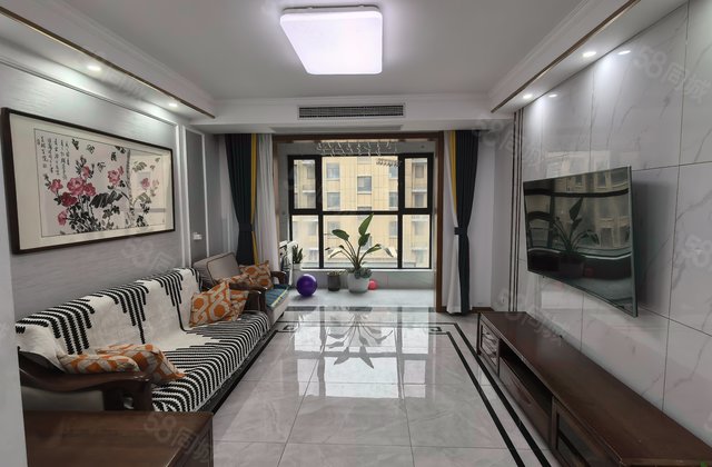 剑桥学府3室2厅132㎡88万二手房图片