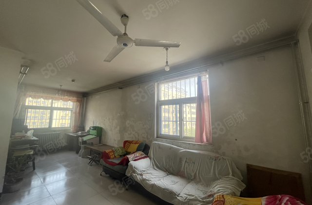 振兴路 七中对过 东边户 三室可按揭 急售
