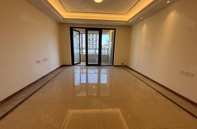 东昌天悦4叶草    全明户型送车储，免大税精装未住