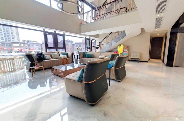 合能枫丹铂麓三期6室3厅149.83㎡480万二手房图片