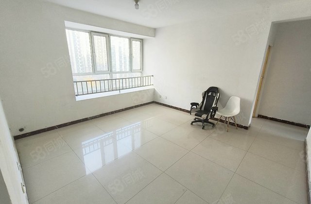 二中东 金柱大学城C区东边户 三室两厅带车位储藏室免大税