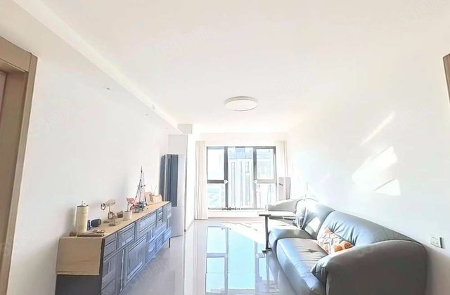 龙湖云河砚3室1厅106㎡359万二手房图片