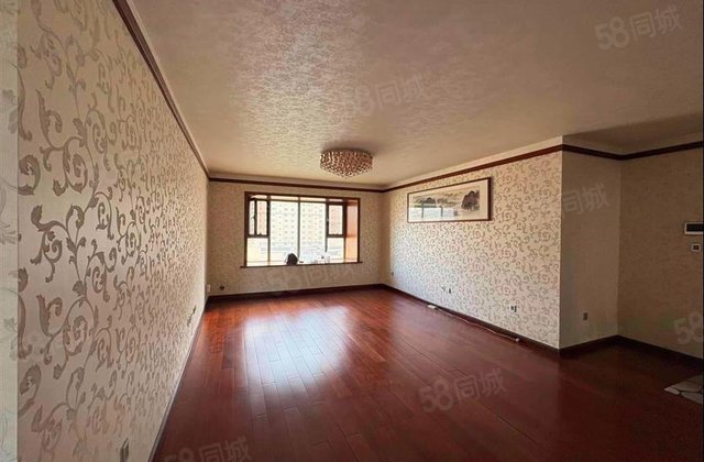 中央郡一期3室2厅119㎡105万二手房图片