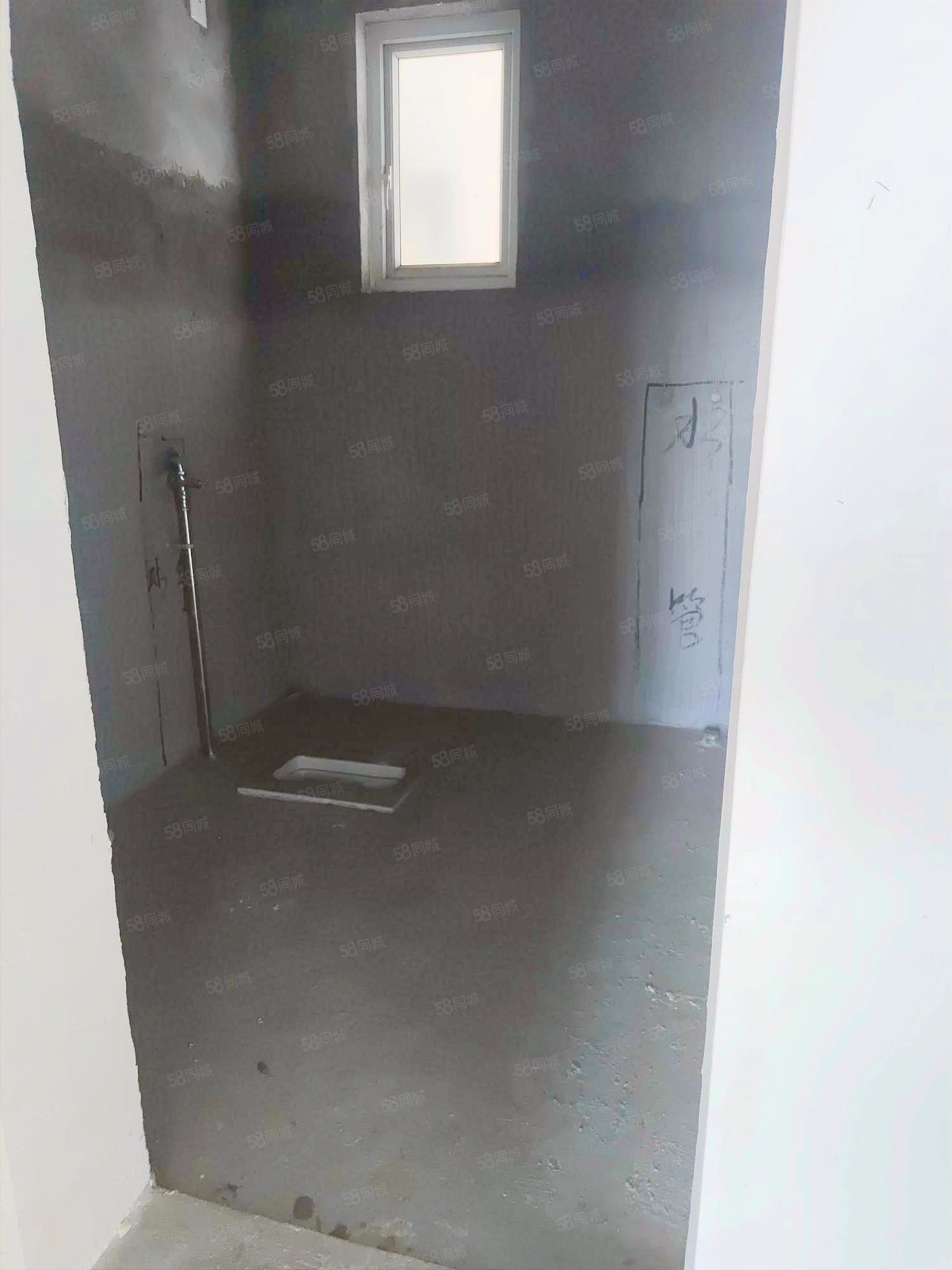 锦上清苑3室2厅2卫124.51㎡南63万