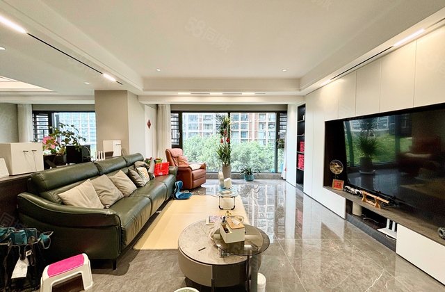 四海逸家蓝钻4室2厅124.8㎡425万二手房图片