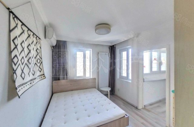 嘉园一里(南区)1室1厅51.04㎡238万二手房图片