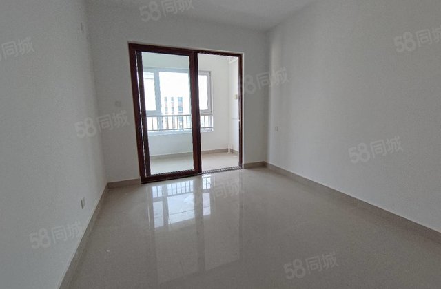 城市芳华蘭园对面付庄小区划      客厅朝阳新房未住能按揭