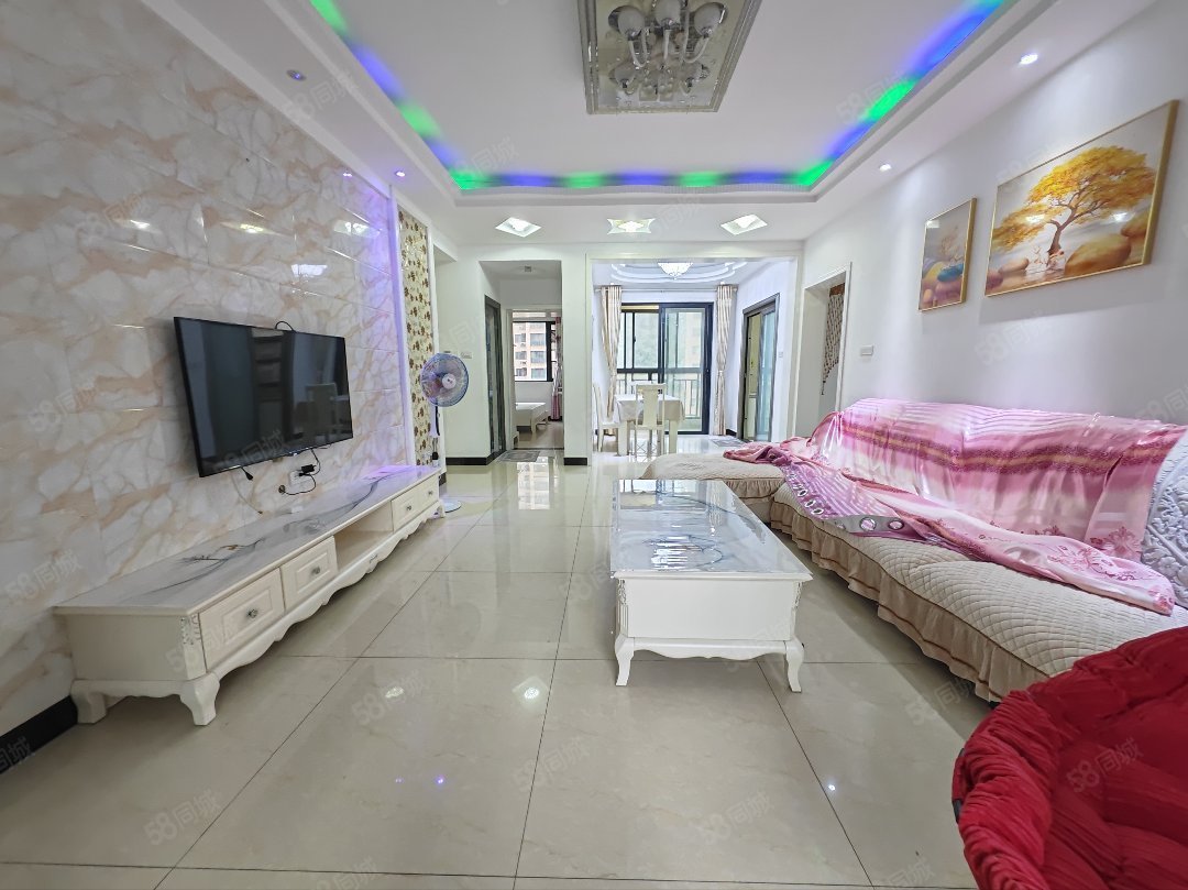 大洋五洲3室2厅2卫112㎡南北63.9万