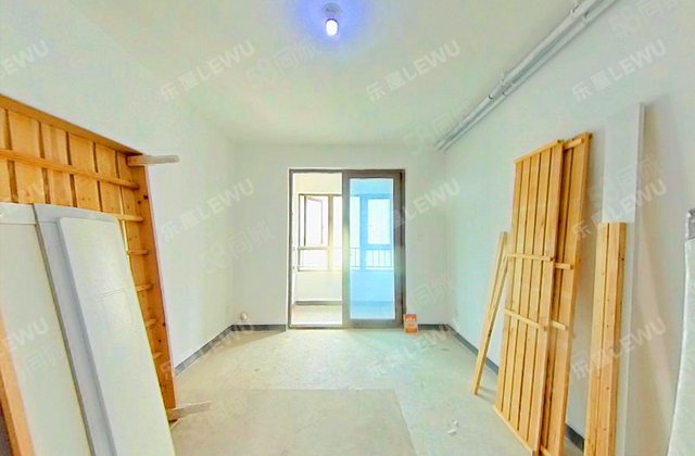 金地格林传奇3室2厅92.7㎡110万二手房图片