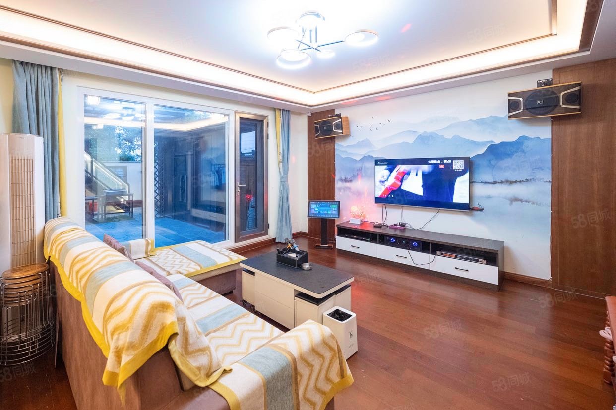 龍湖長城源著(三期)3室1廳2衛(wèi)121.33㎡南240萬