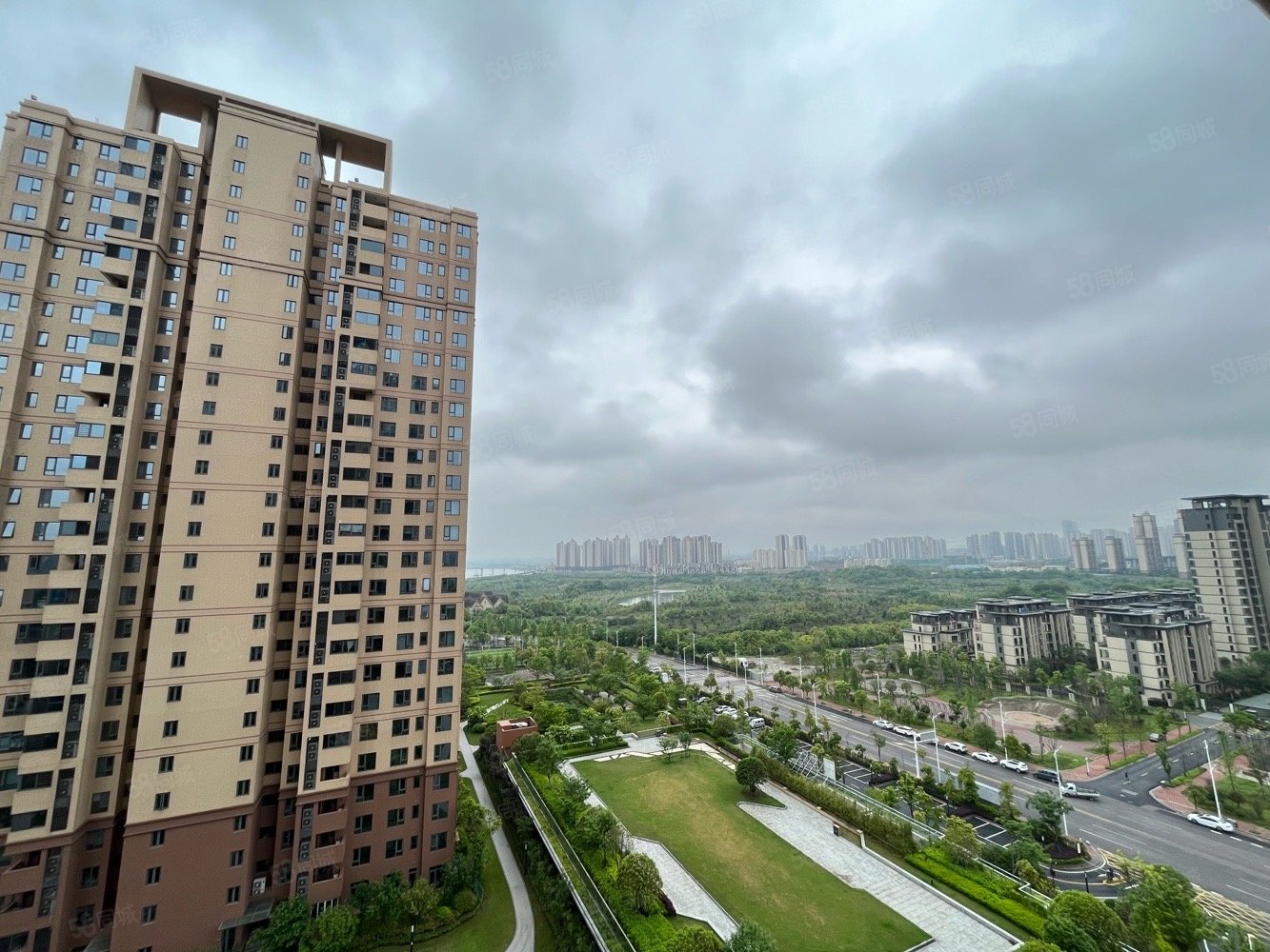 晋合湘水湾(六期)3室2厅2卫175㎡南北186万