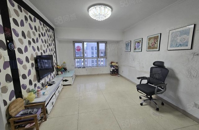 开发区二实验旁 荣盛阳光逸墅 免大税 带车位 随时看房