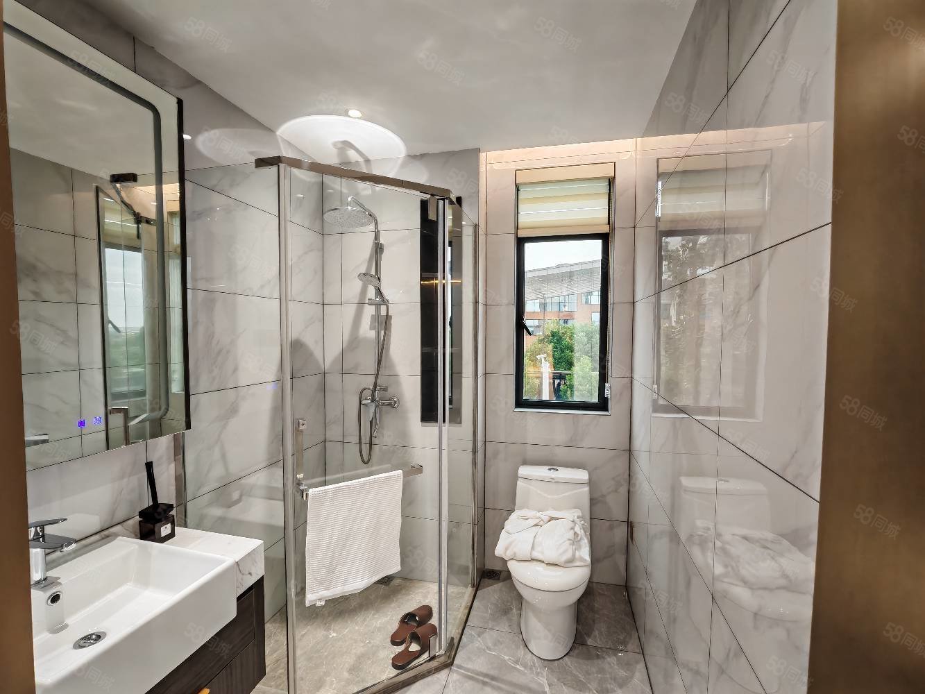 创维瑜园4室2厅2卫130㎡南北62万