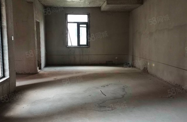 鲁商知春湖乐心园(公寓住宅)4室2厅263㎡120万二手房图片