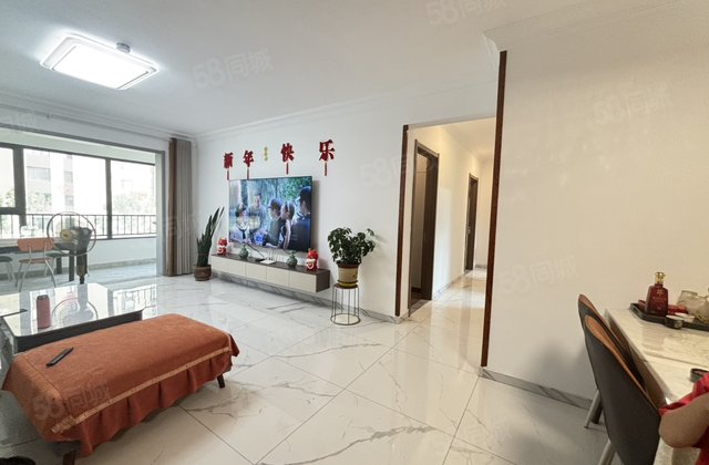 急售国岳府双阳台，免大税精装修四室两卫拎包入住全明户型