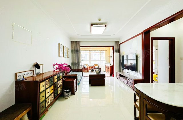 开发区东昌丽都北区 精装可拎包入住 南北通透