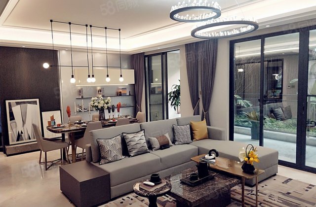 碧桂园樾千山大平层梯户