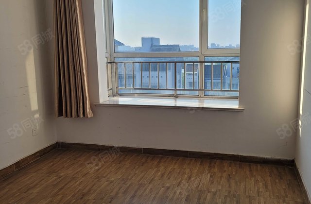 西安交大 文轩一中外国语 天然氧吧观景房4室2厅2卫 送车储