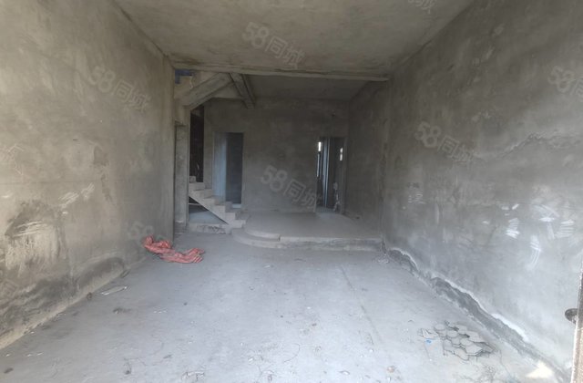 恒大金碧天下(别墅)3室2厅152㎡88万二手房图片