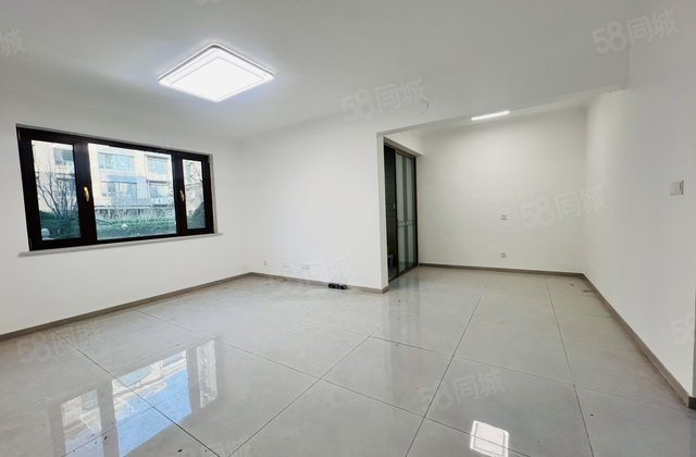 国岳府 星光清水湾 送车位送储 双卫生间 一楼带60平院子