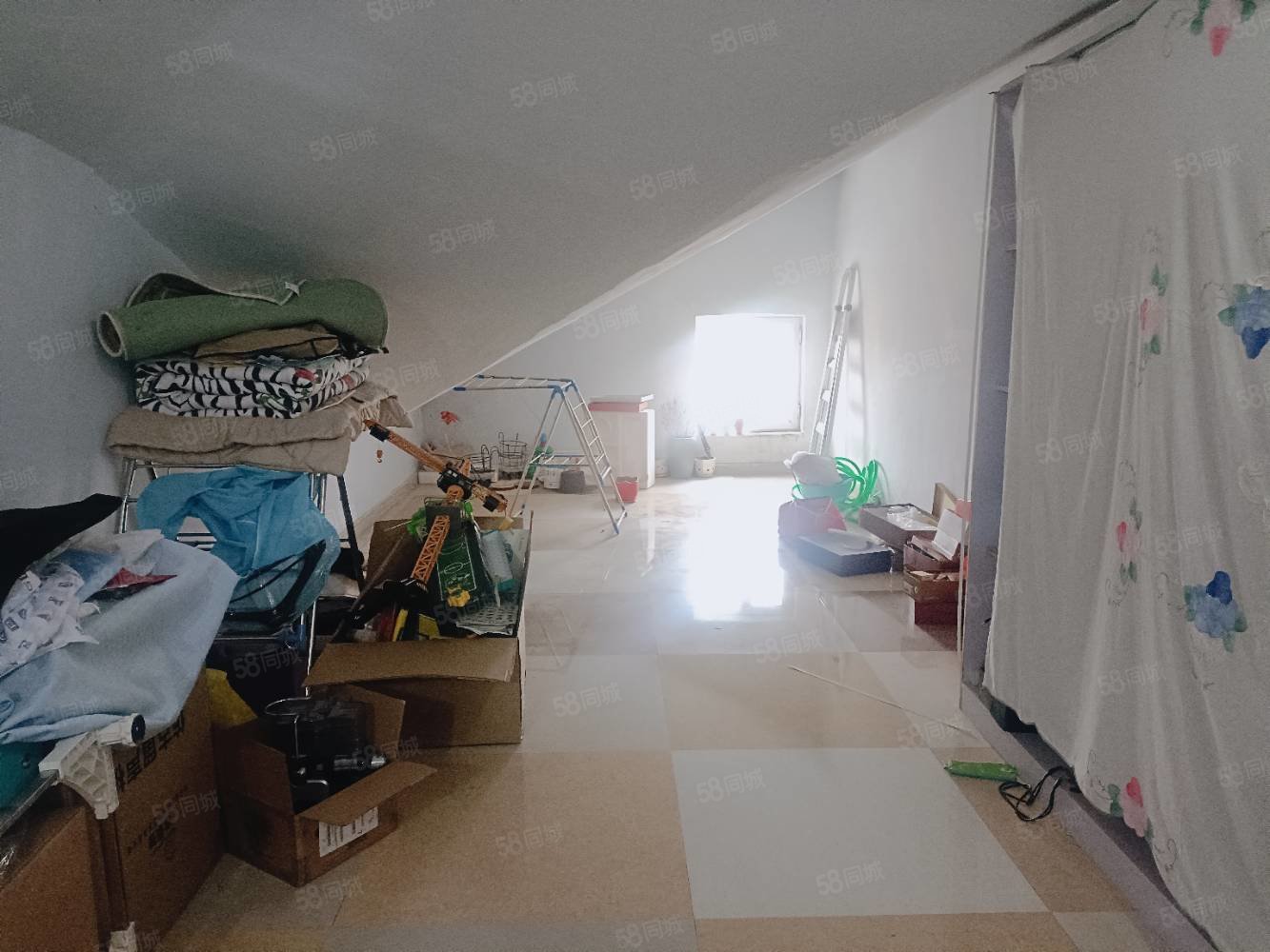 和谐小区3室2厅2卫201㎡南北95万