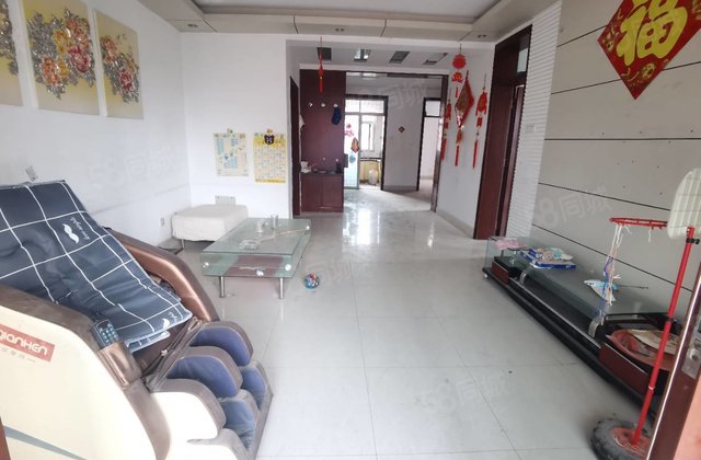 星光水晶城116平车库，82万，全明3居室