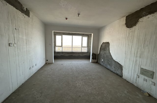 龙城水景苑(梁山)3室2厅148㎡82万二手房图片