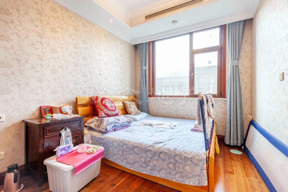 興創(chuàng)屹墅2室2廳2衛(wèi)147.73㎡南北1100萬(wàn)