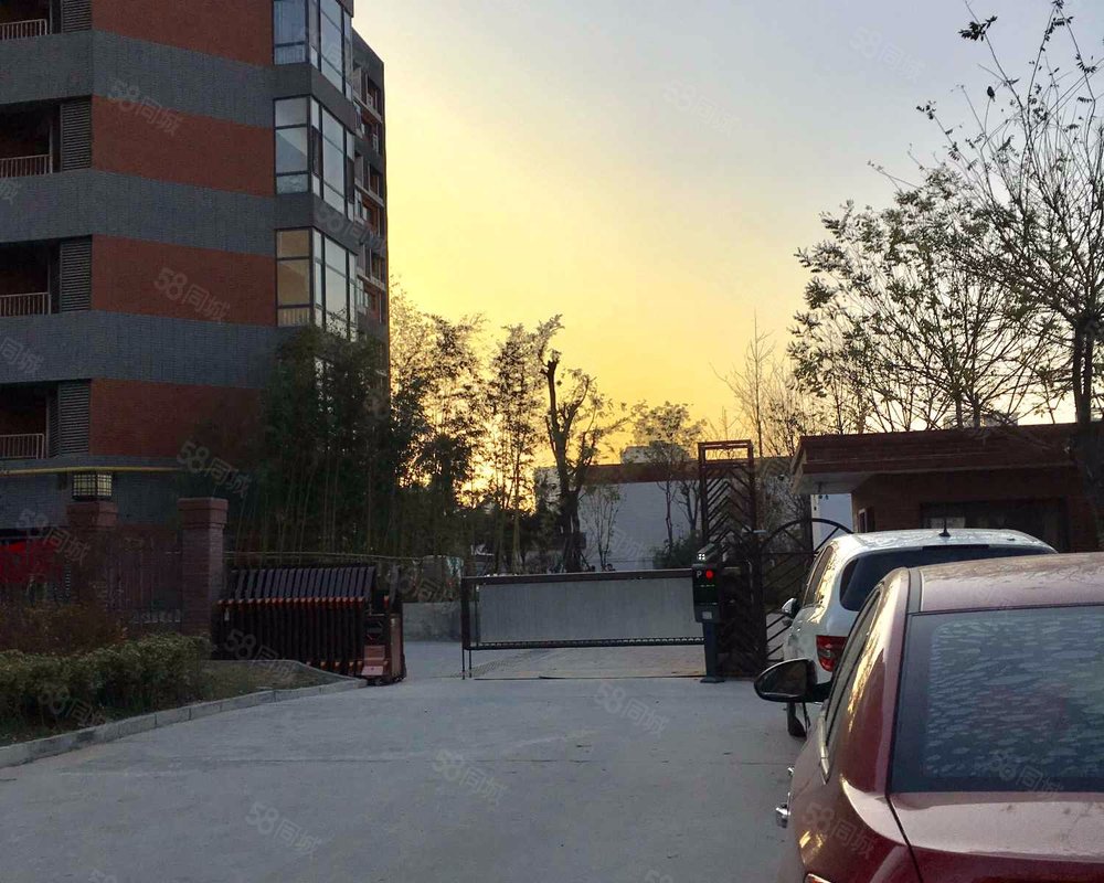 【曲江棕榈泉, 曲江棕榈泉小区详情,房价走势,房源,业主论坛】- 西安