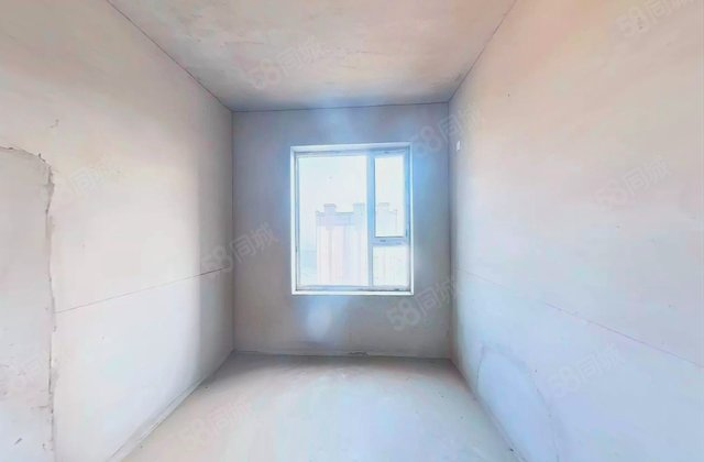 荣鼎康城(B区)3室2厅136.01㎡77万二手房图片