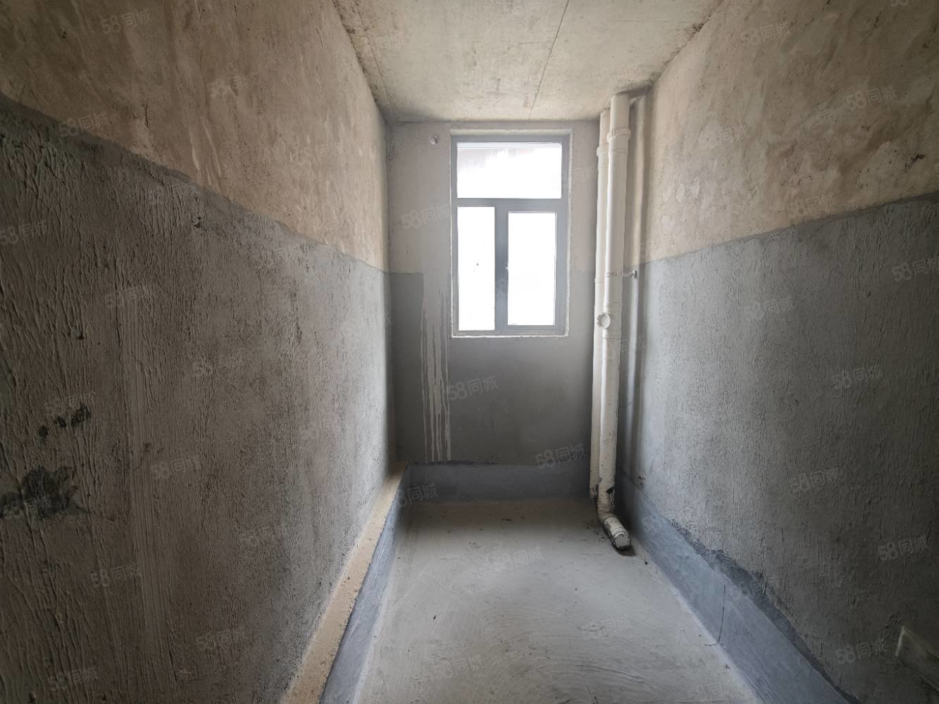 沁香园5室2厅2卫168㎡南北48.8万