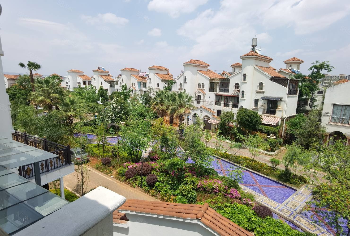 滇池卫城微风岛5室3厅4卫253.14㎡南北960万