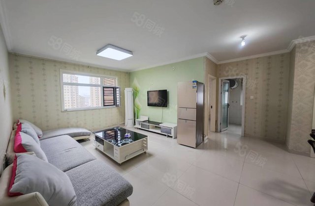 昌润路东邻 民生一号院对过 商品区精装三居 配套齐全拎包即住