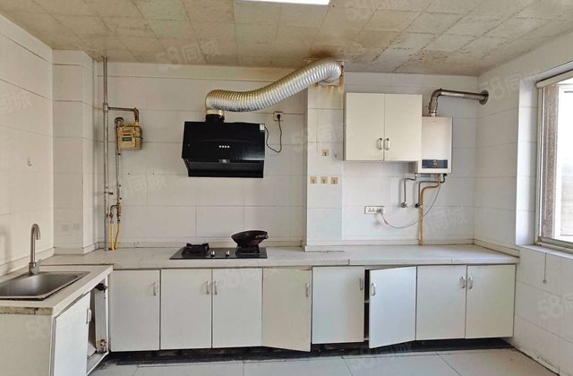 宏泰美树3室2厅160㎡115万二手房图片