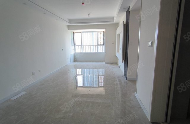 光岳路上星光开发 云创中心103平电梯5楼 带储单价4千