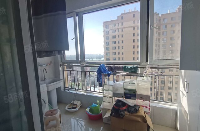 华悦金钻东昌湖边电梯房 带车位单价8000多 边户乐园实验近