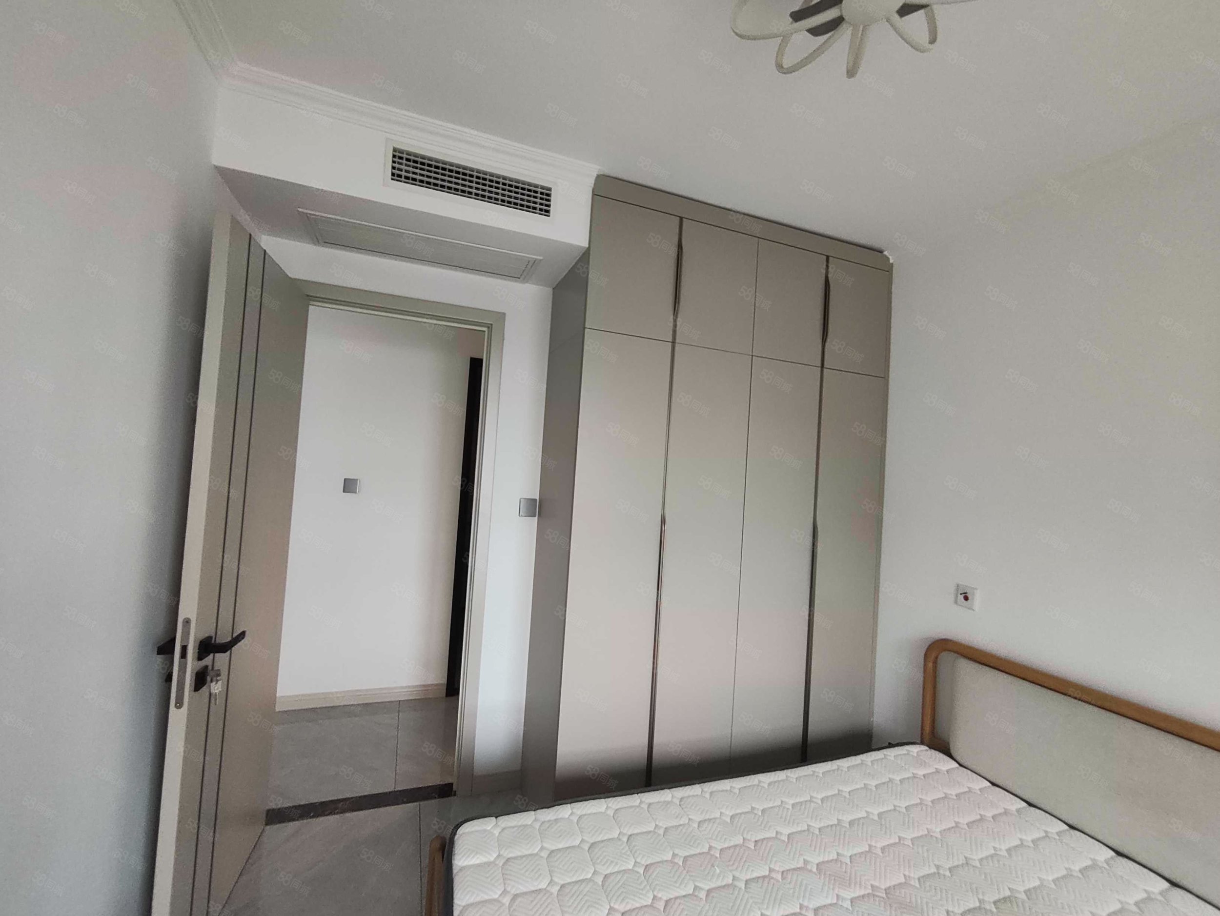 萬方家園(通州)2室1廳1衛(wèi)77㎡南388萬