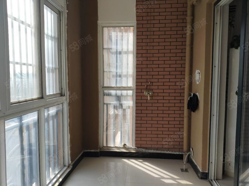 【10图】急售市政府旁大空间采光好,出行方便,送车位,国购名都-亳州58