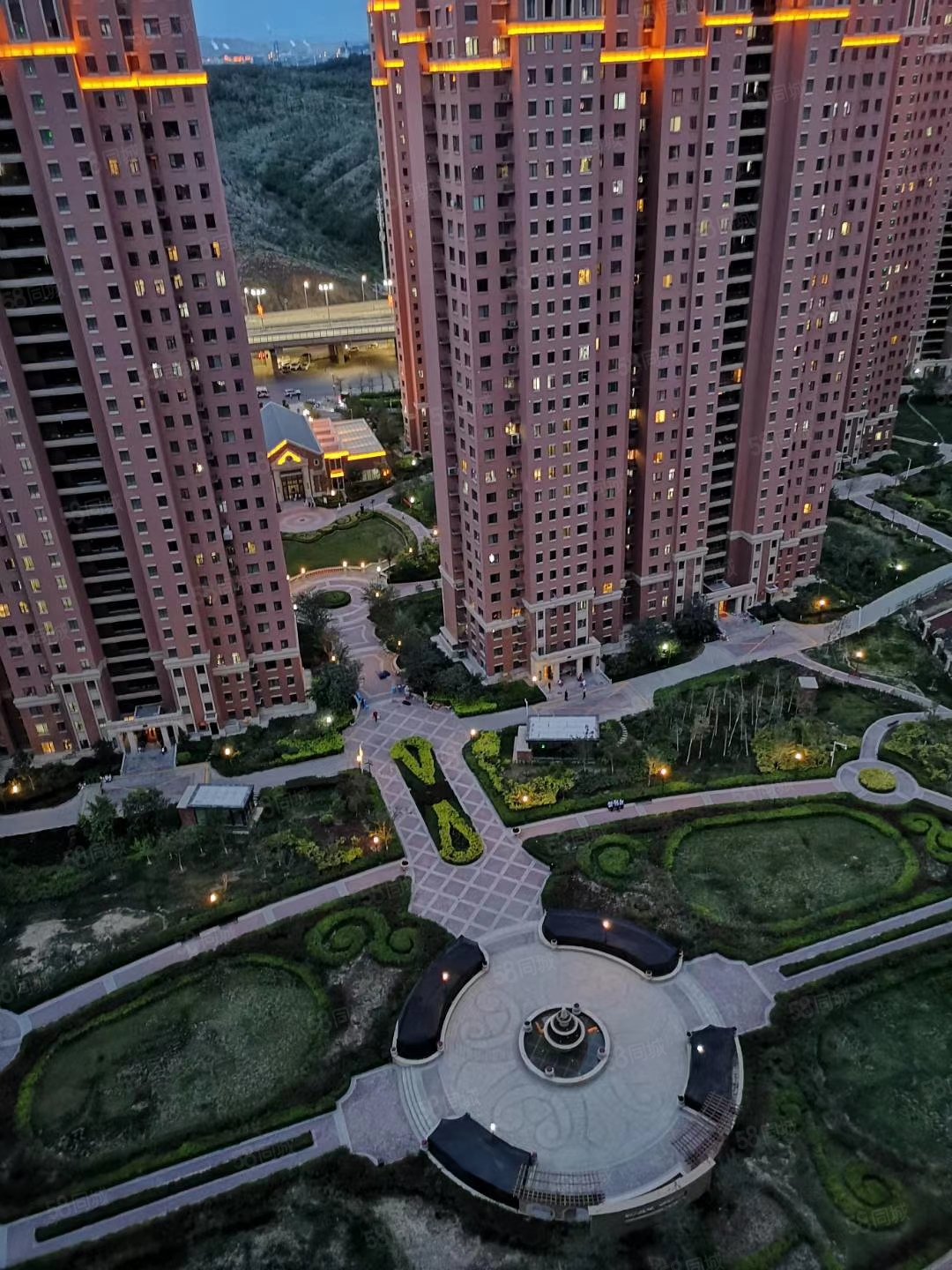 世界冠郡(二期)3室2厅1卫115㎡南北115万