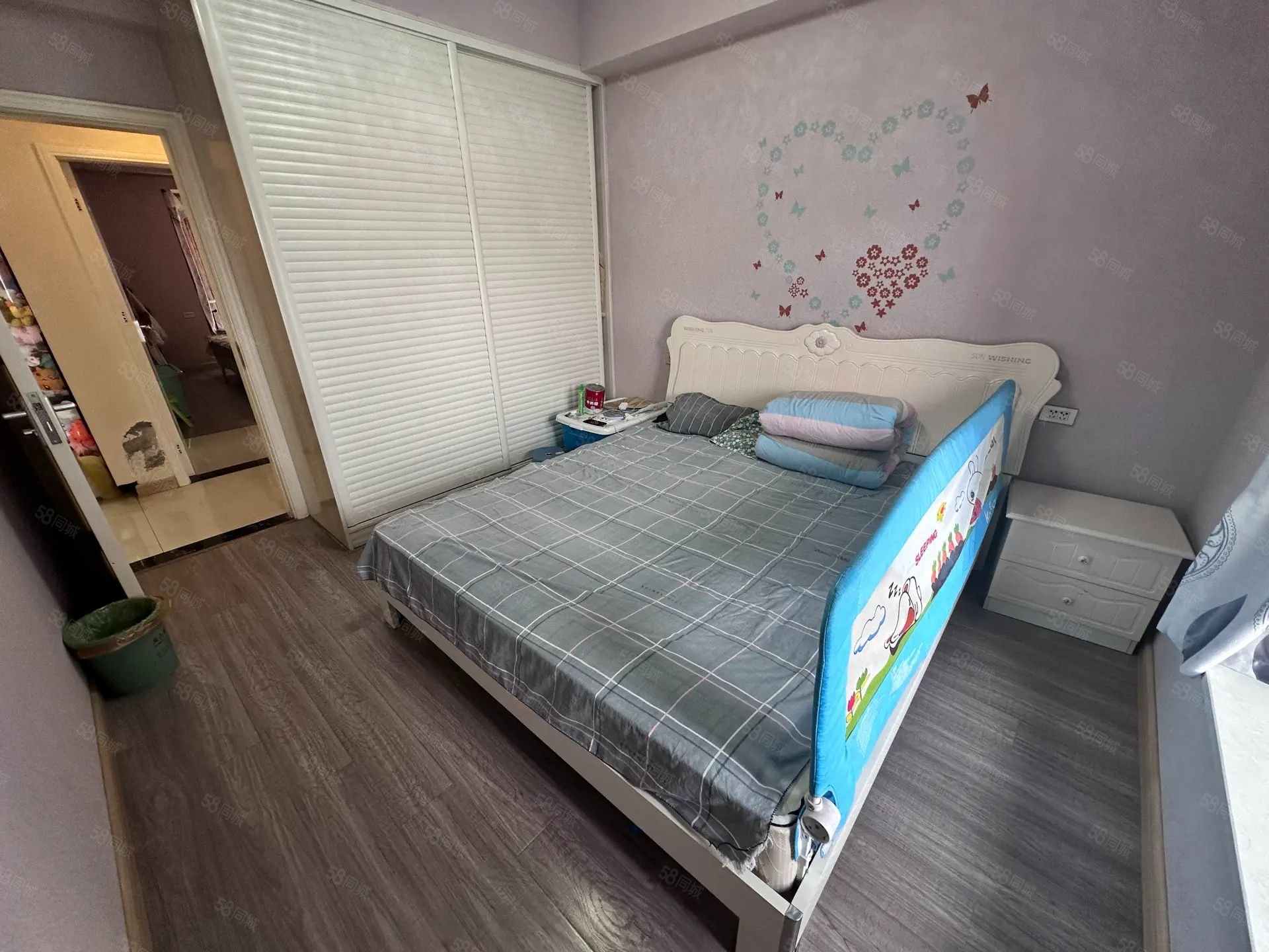 盛世东城4室2厅2卫140㎡南北59.9万