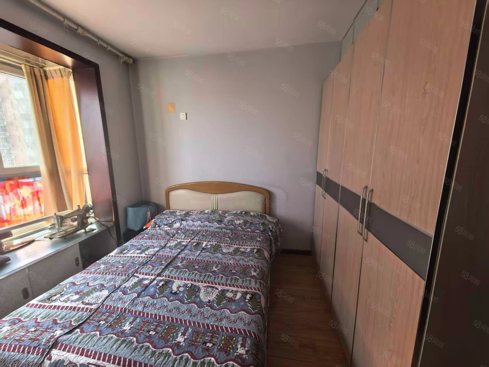 上上城第三季2室1廳1衛(wèi)74.16㎡南60萬