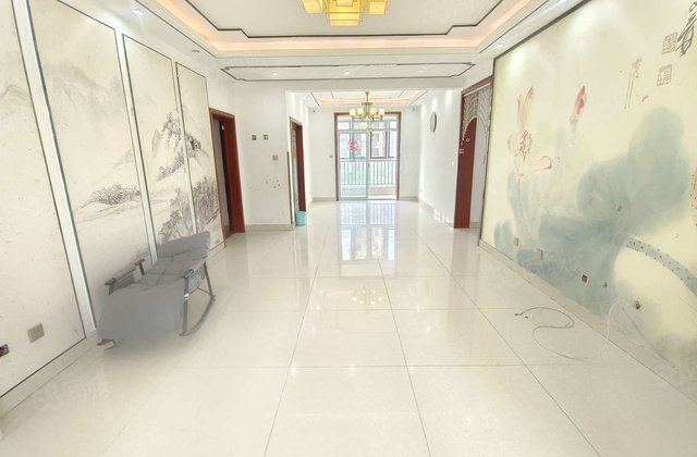 好房不等人大学城三叶草户型，三室两厅两卫，带车储免大税