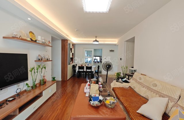 万科里金域国际(一二期)4室2厅131.12㎡258万二手房图片