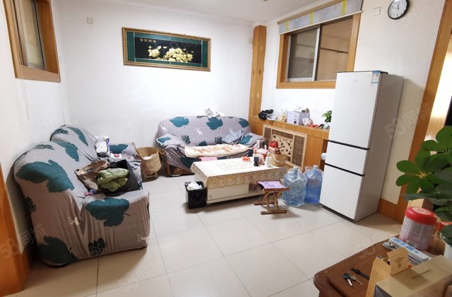 东昌中学附近 兴华路三楼 三室可按揭随时看房